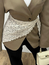 FOULARD TRIANGULAIRE EN DENTELLE