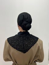 FOULARD TRIANGULAIRE EN DENTELLE