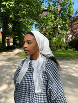 Foulard triangulaire à dentelle