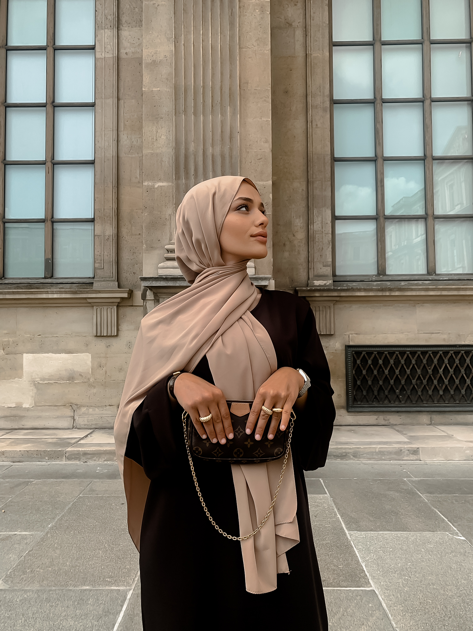 MODEST FASHION – A L M A A Z