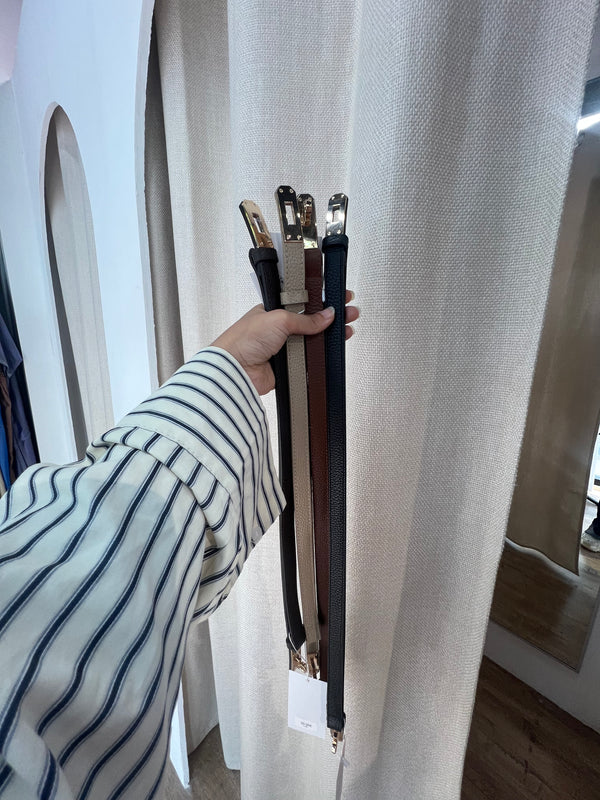 CEINTURE EN CUIR RÉGLABLE